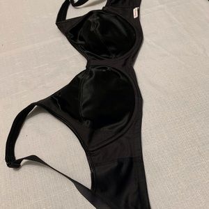 Freya Active underwire sports bra